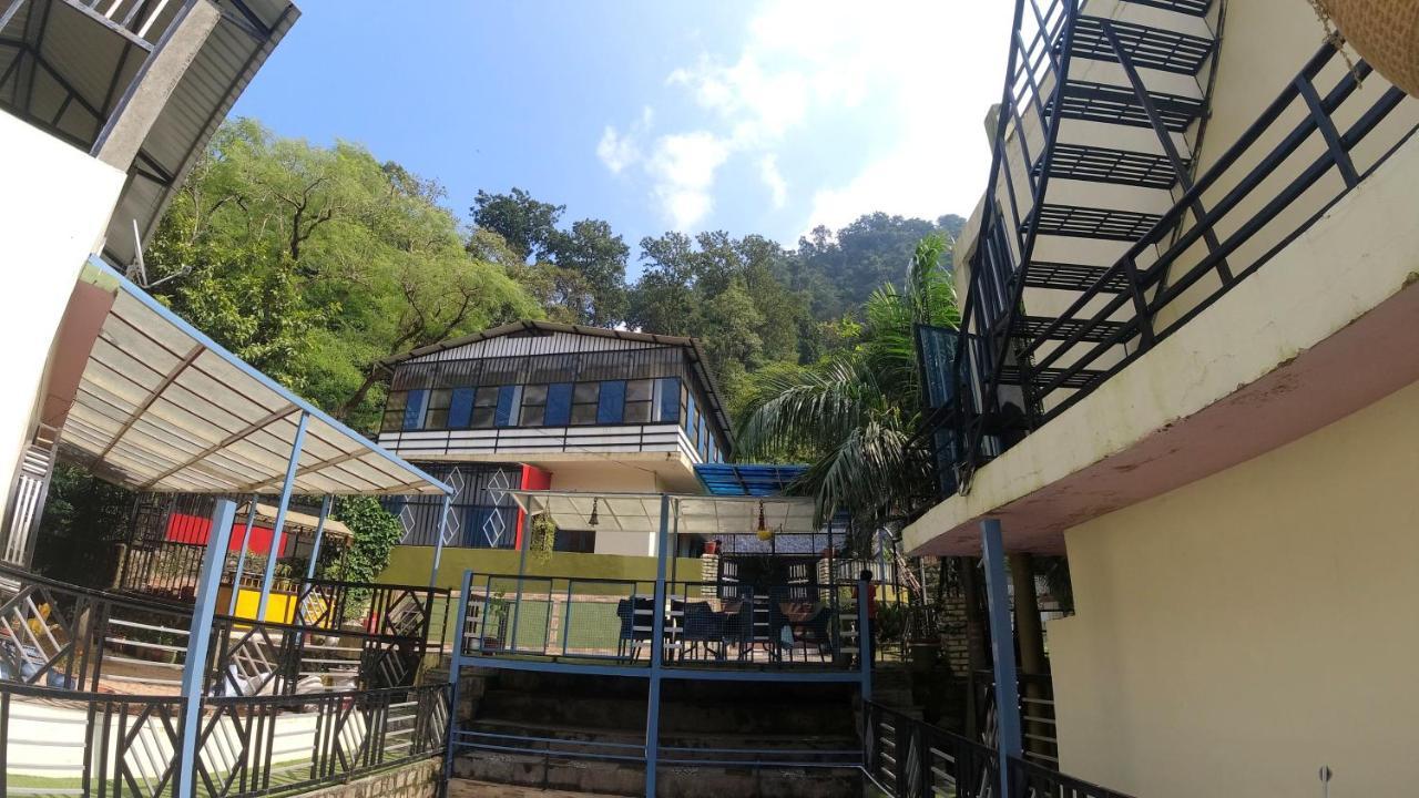 Baandal River Resort A Unit Of Maa Surkunda Devi Audhogik Kshetra Dehradun Buitenkant foto